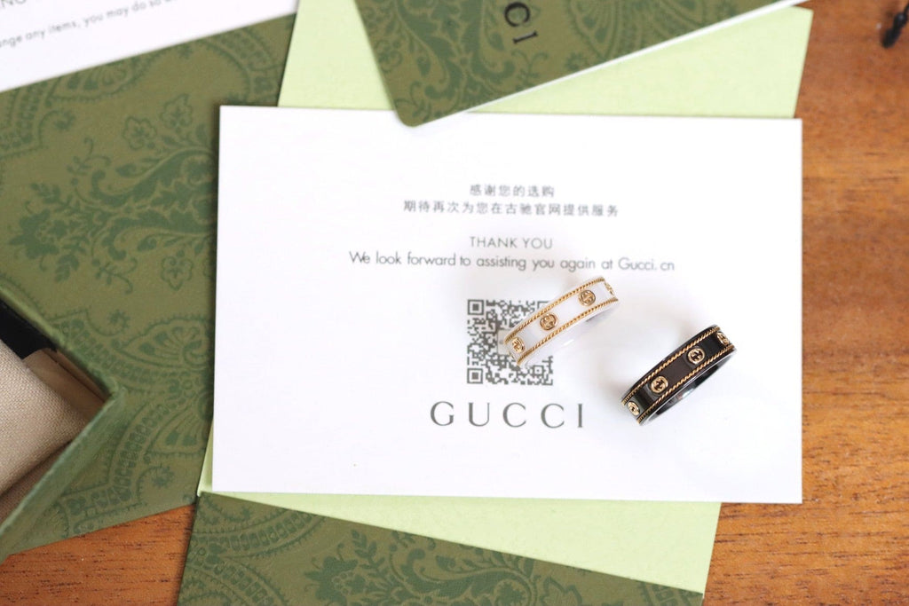 18K Double Gucci Interlocking Gucci Icon White Zirconia Ring