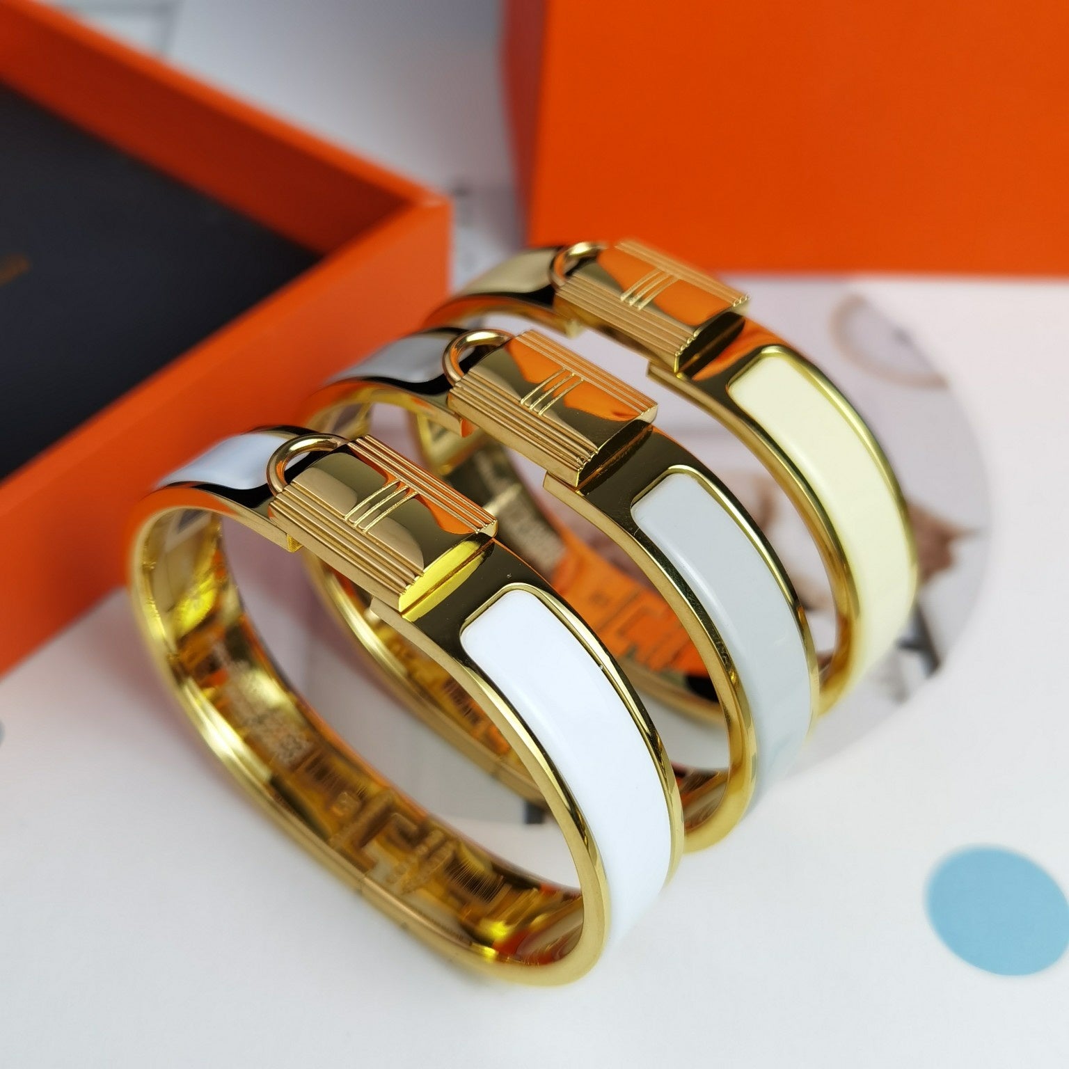 18K Clic Cadenas Light Brown Hermes Bracelet
