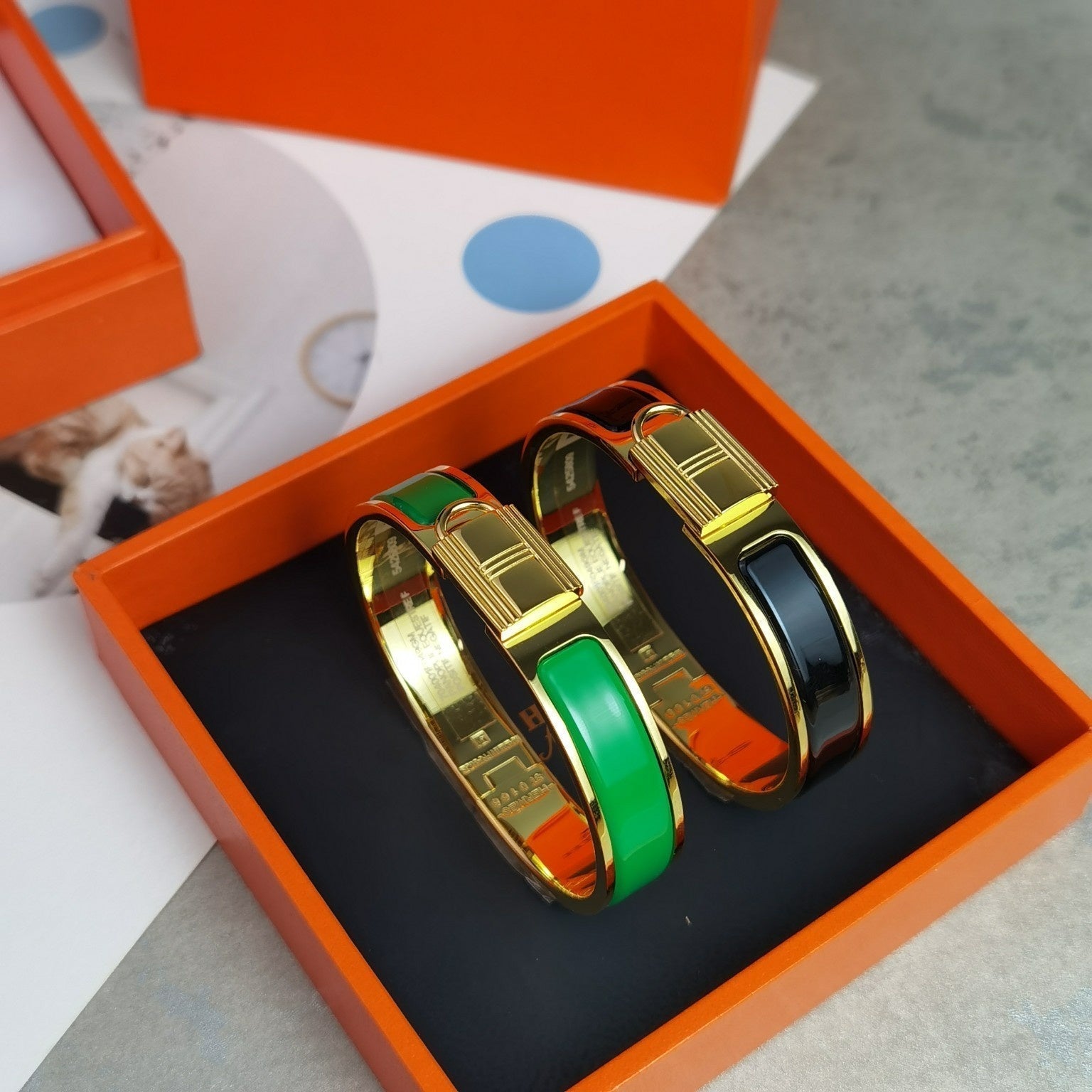 18K Clic Cadenas Black Hermes Bracelet