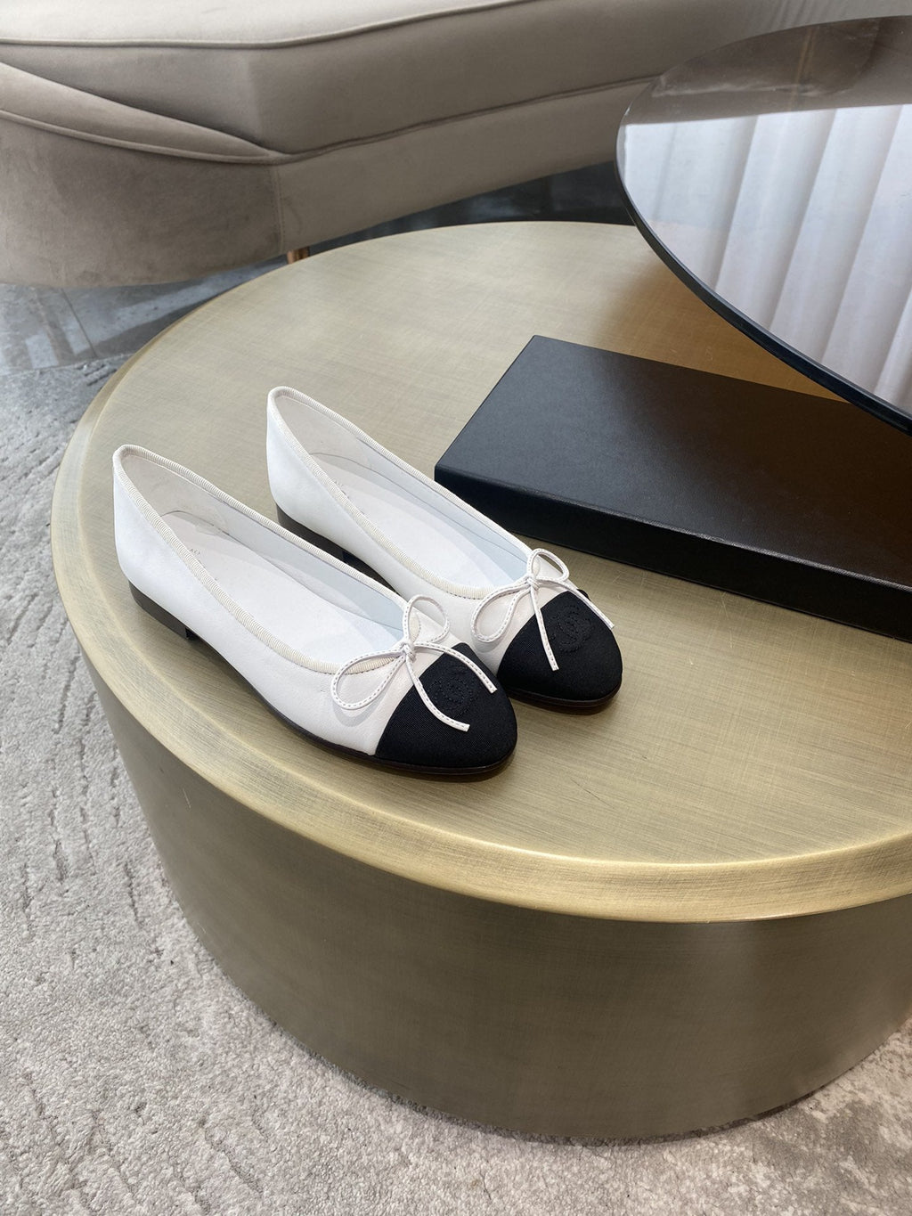 CHANEL BALLET FLATS WHITE BLACK LAMBSKIN CANVAS