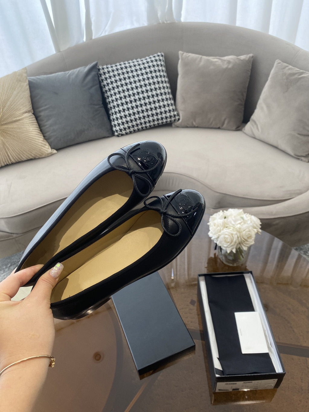 CHANEL BALLET FLATS BLACK BEIGE LAMBSKIN