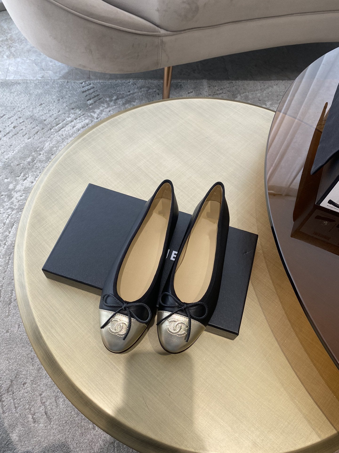 CHANEL BALLET FLATS BLACK LIGHT GOLD LAMBSKIN