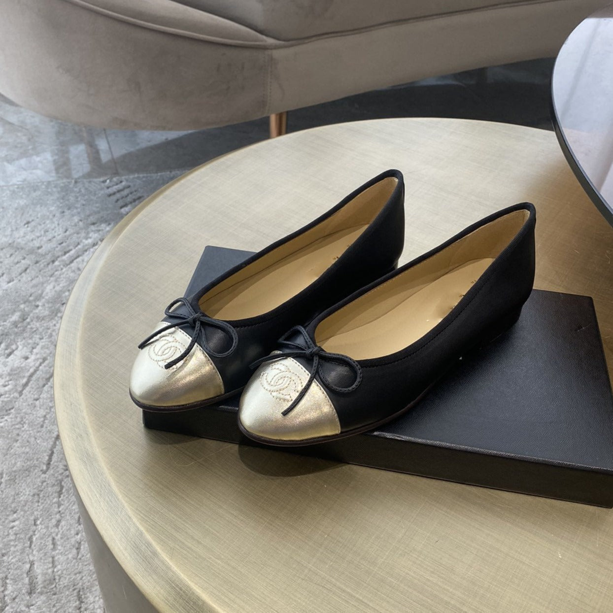 CHANEL BALLET FLATS BLACK LIGHT GOLD LAMBSKIN