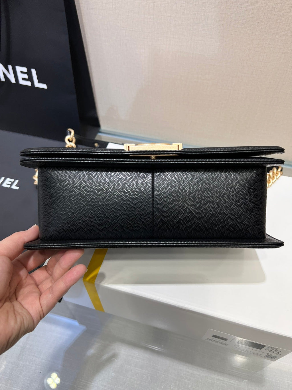 CHANEL BOY BAG MEDIUM 25 BLACK CAVIAR GOLD HARDWARE