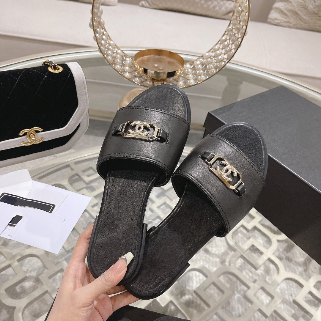 CHANEL Mules Black Shiny Calfskin