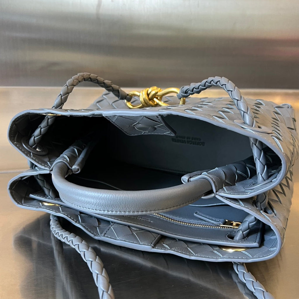 BOTTEGA VENETA SMALL ANDIAMO 25CM DARK GREY LAMBSKIN