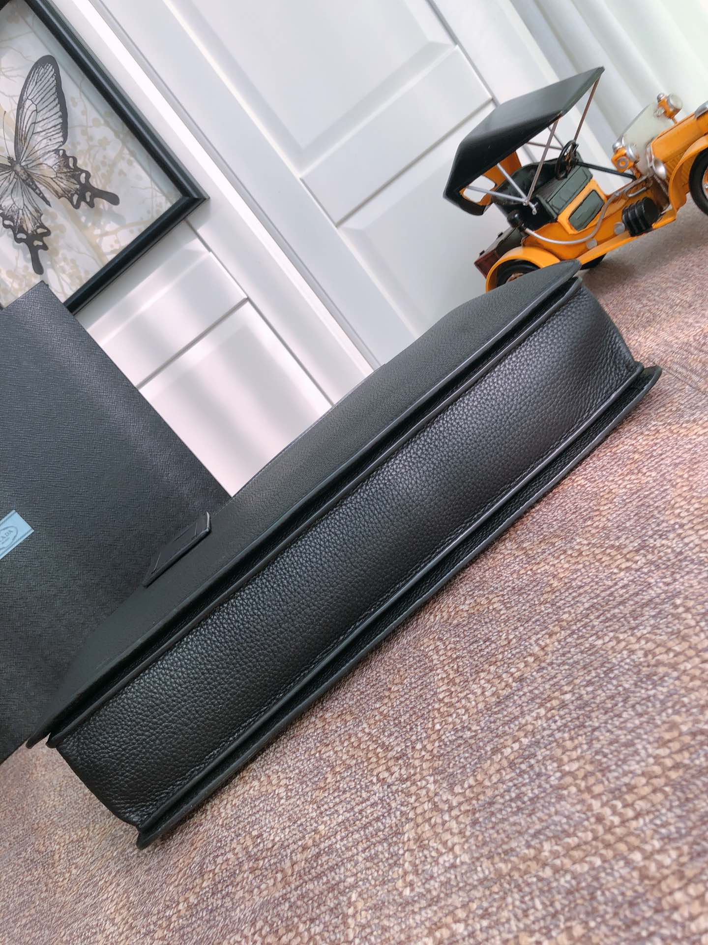 PRADA BRIEFCASE 40 IN BLACK GRAINED CALFSKIN