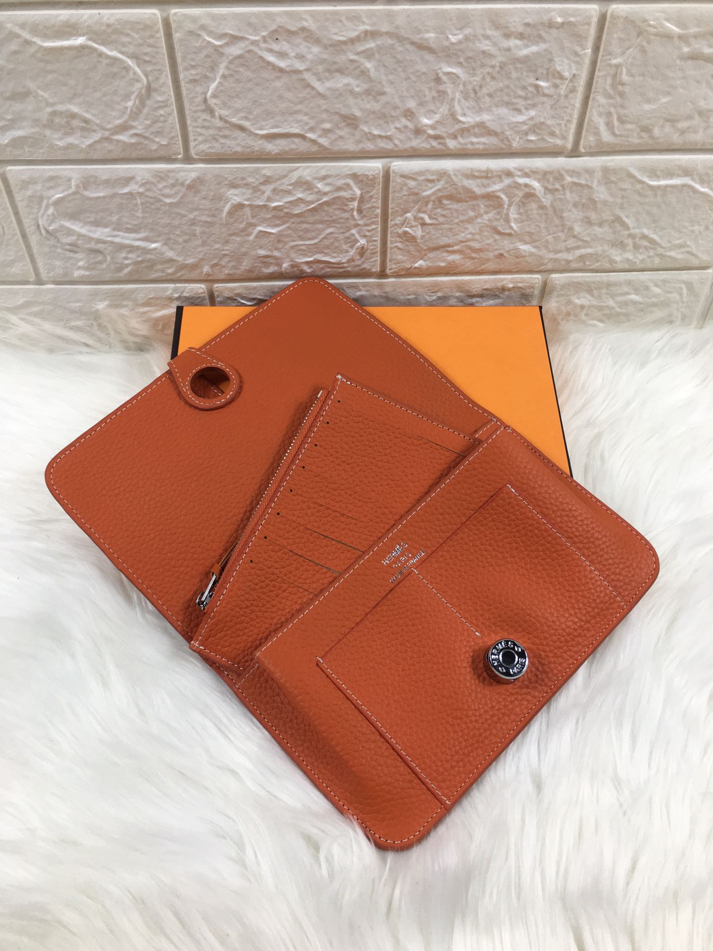 HERMES DOGON WALLET 20 ORANGE GRAINED CALFSKIN