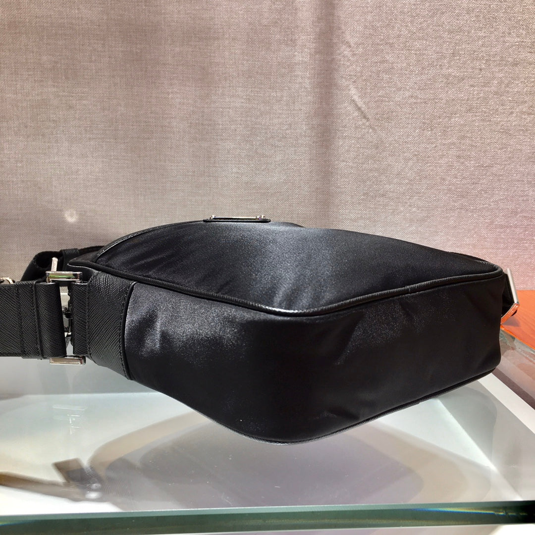PRADA CROSSBODY BAG 20 IN BLACK RE-NYLON AND SAFFIANO LEATHER TRIM