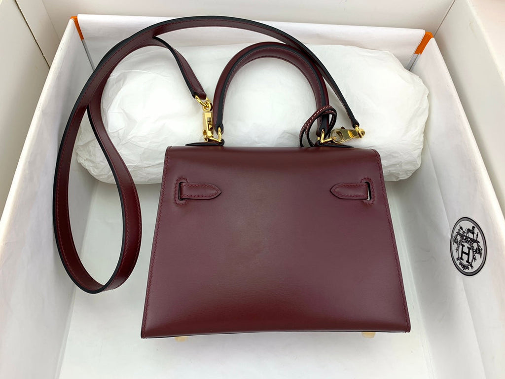 HERMES KELLY MINI 20 BAG IN WINE RED SMOOTH CALFSKIN WITH GOLD HARDWARE