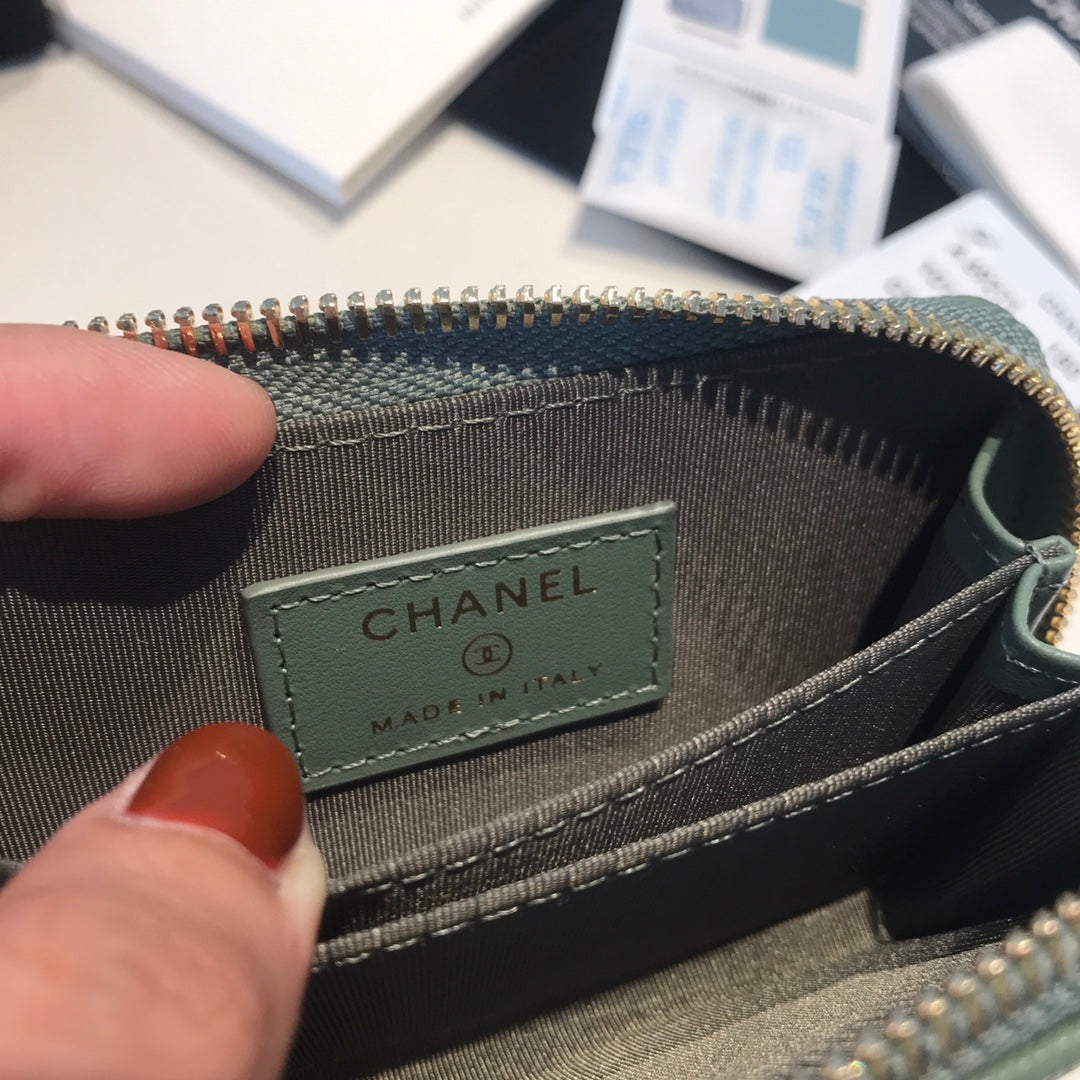 CHANEL ZIPPED COIN BASIC PURSE 11 TURQUOISE CALFSKIN GOLD ICON