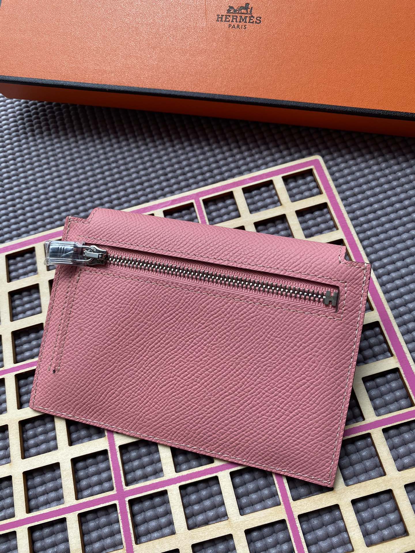 HERMES Kelly Pocket 13.5 Pink Epsom Shw