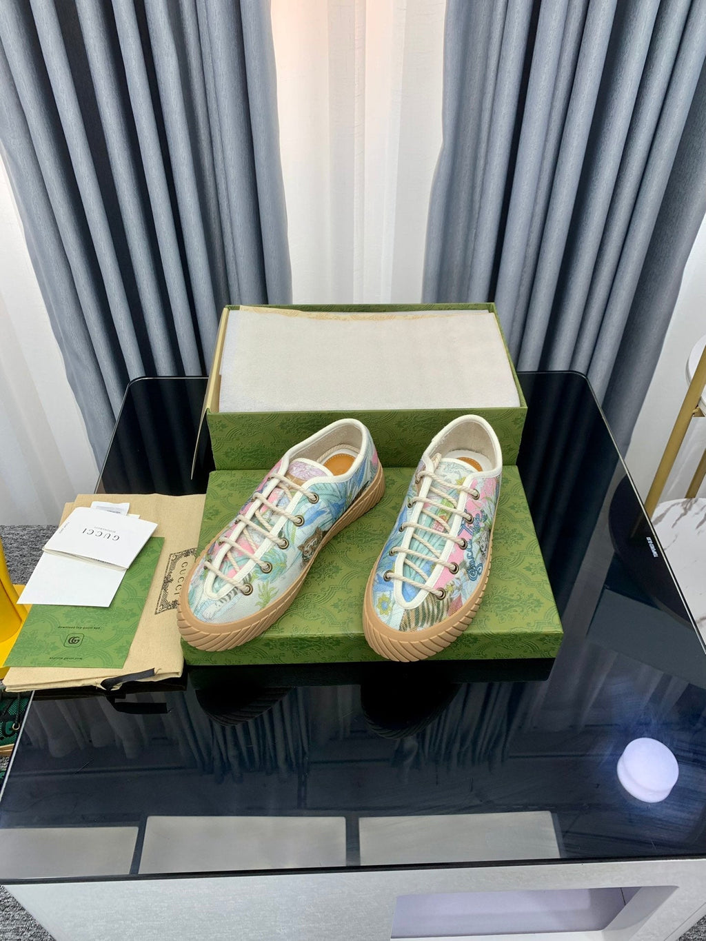 GUCCI UNIQUE SNEAKER THICK-SOLE GRASS MOTIF CANVAS