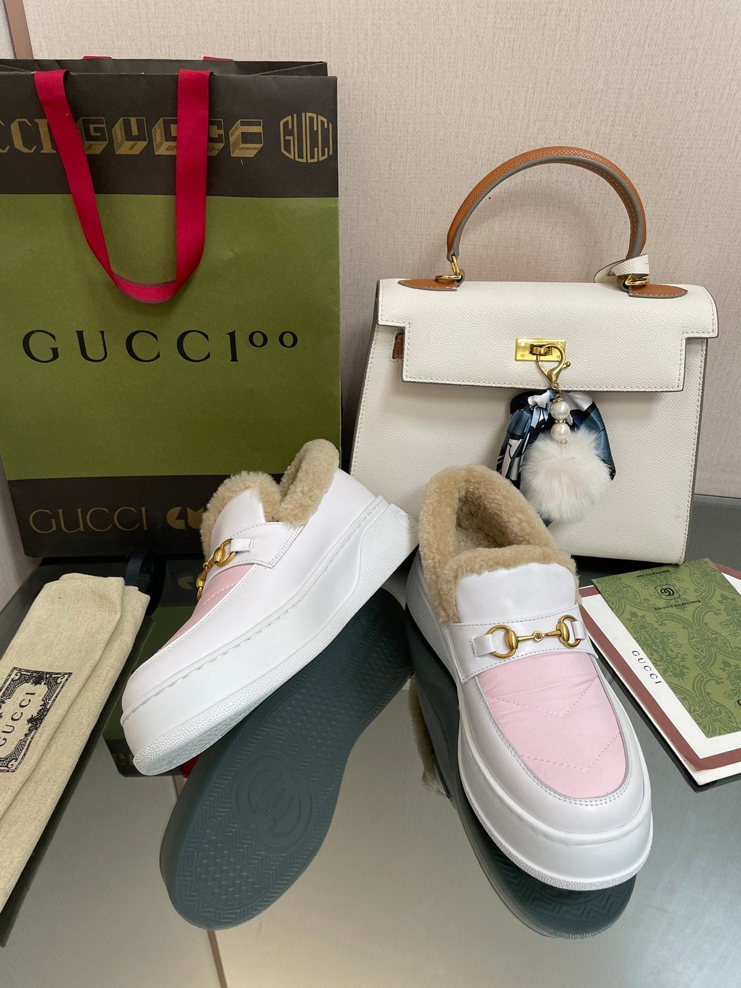 GUCCI LOAFER IN WHITE MIX LIGHT PINK CALFSKIN WITH BEIGE WOOL LINING