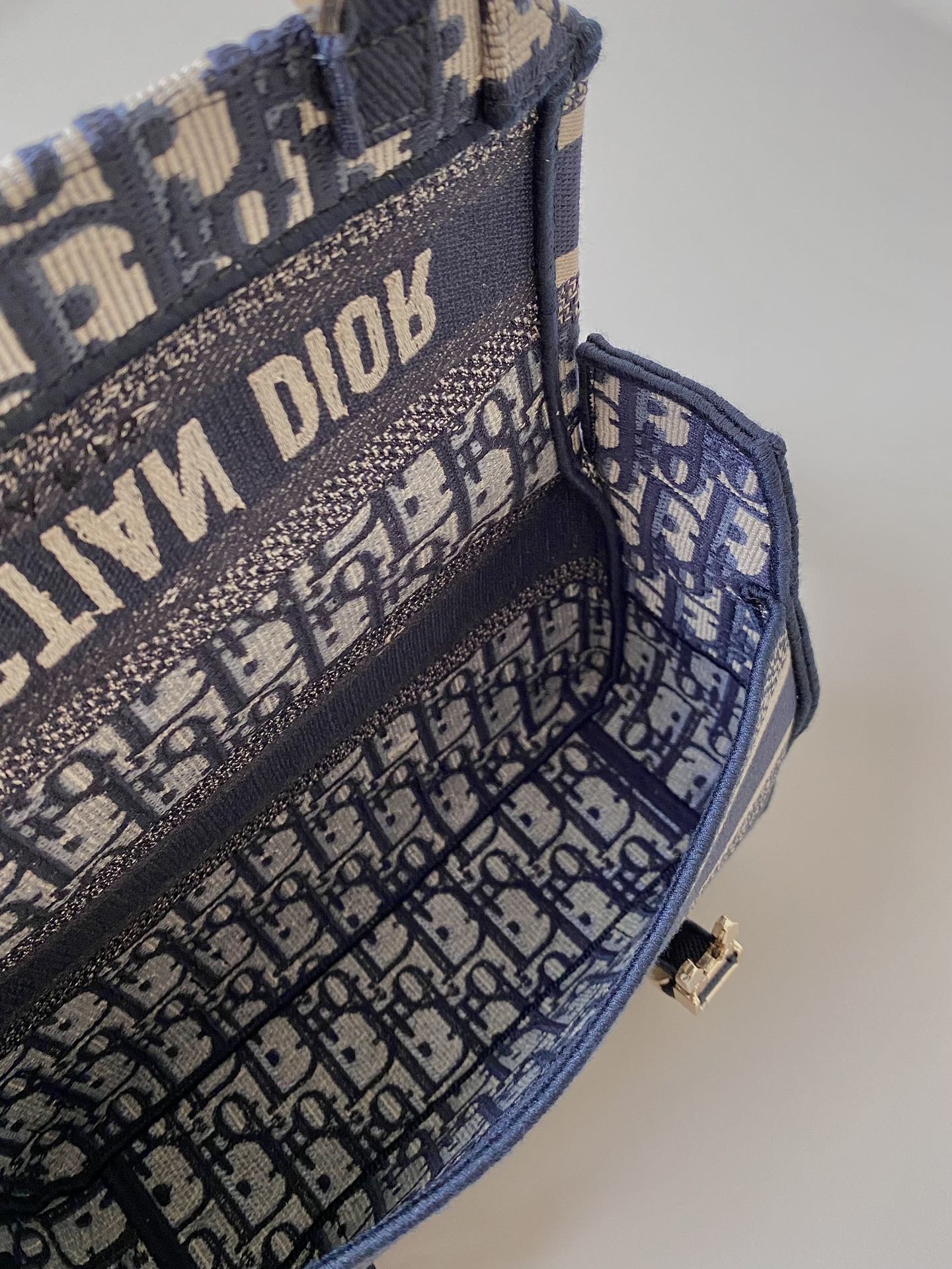 DIOR SMALL CAMP BAG 23 OBLIQUE BLUE EMBROIDERY