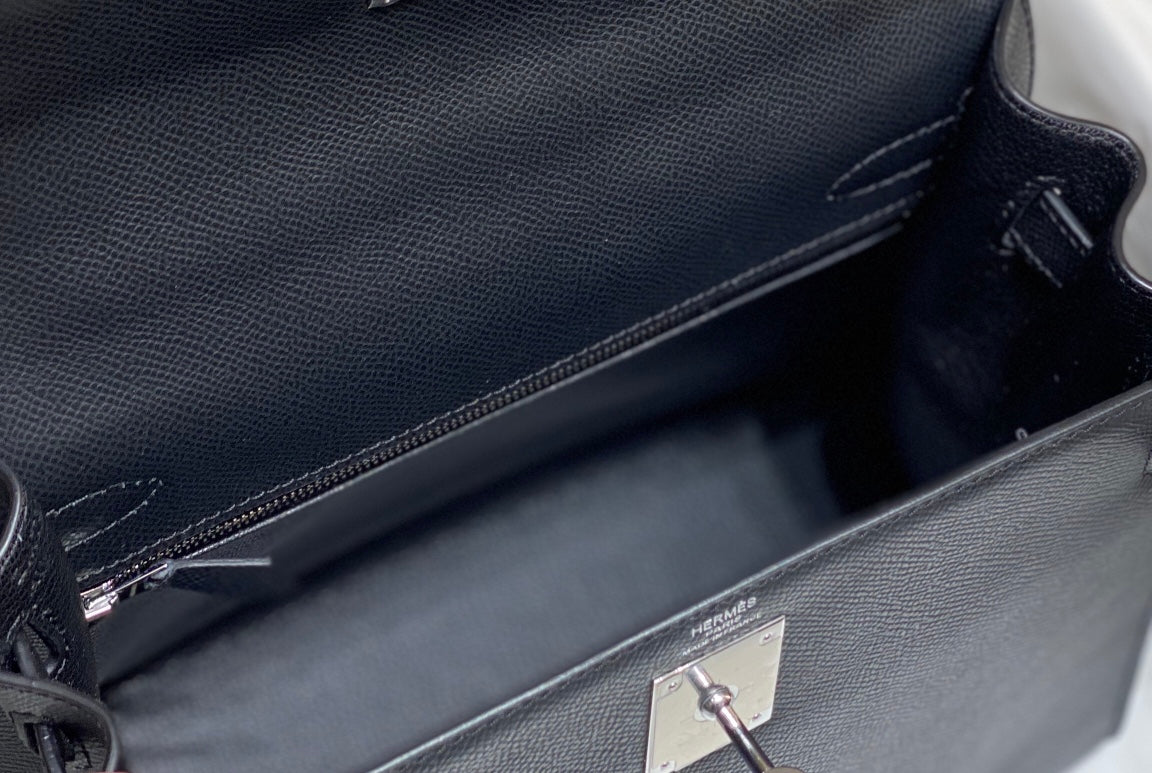 HERMES KELLY 28CM IN NOIR EPSOM CALFSKIN SILVER HARDWARE