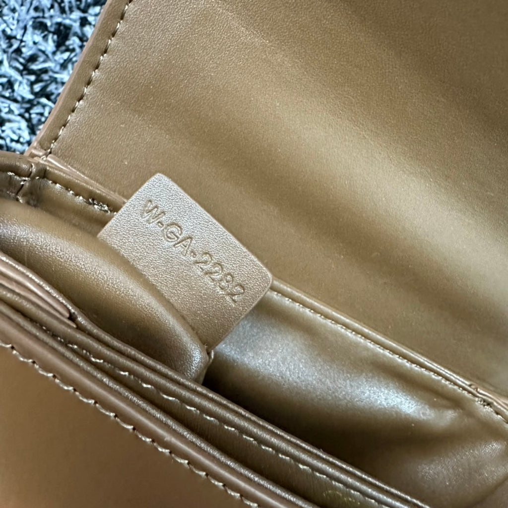 CELINE BESACE TRIPHOME 17 CALFSKIN CARAMEL BROWN