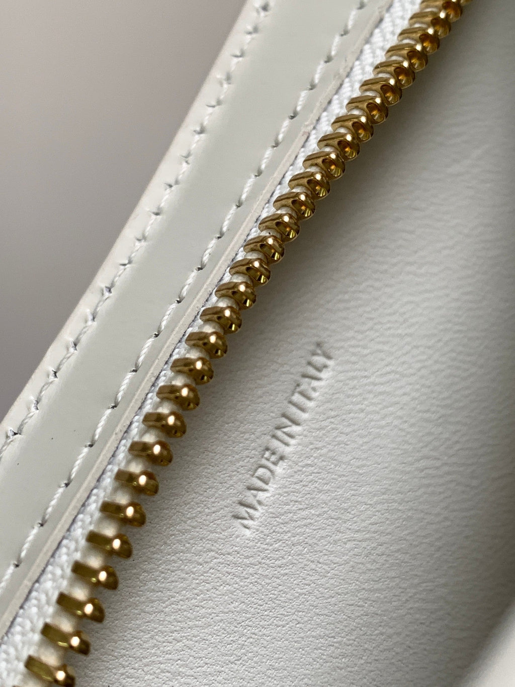 CELINE CROQUE 18 GLOSSY CALFSKIN WHITE