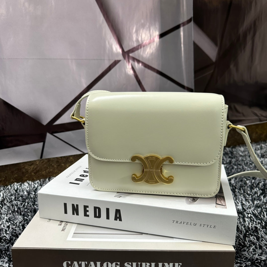 CELINE TRIOMPHE TEEN 18 WHITE COWHIDE LEATHER