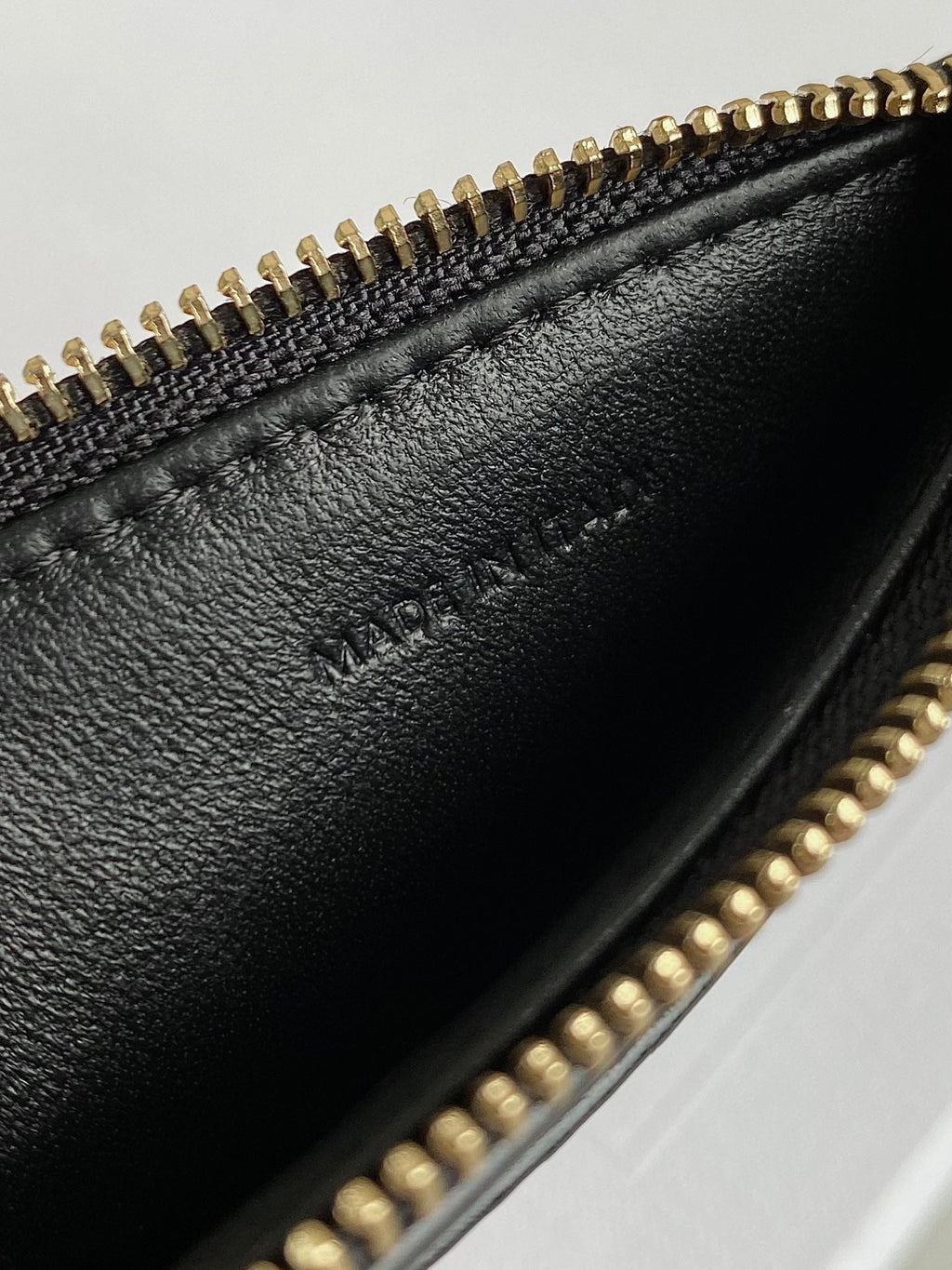 CELINE TRIOMPHE 9 WALLET TWO-IN-ONE BLACK CALFSKIN