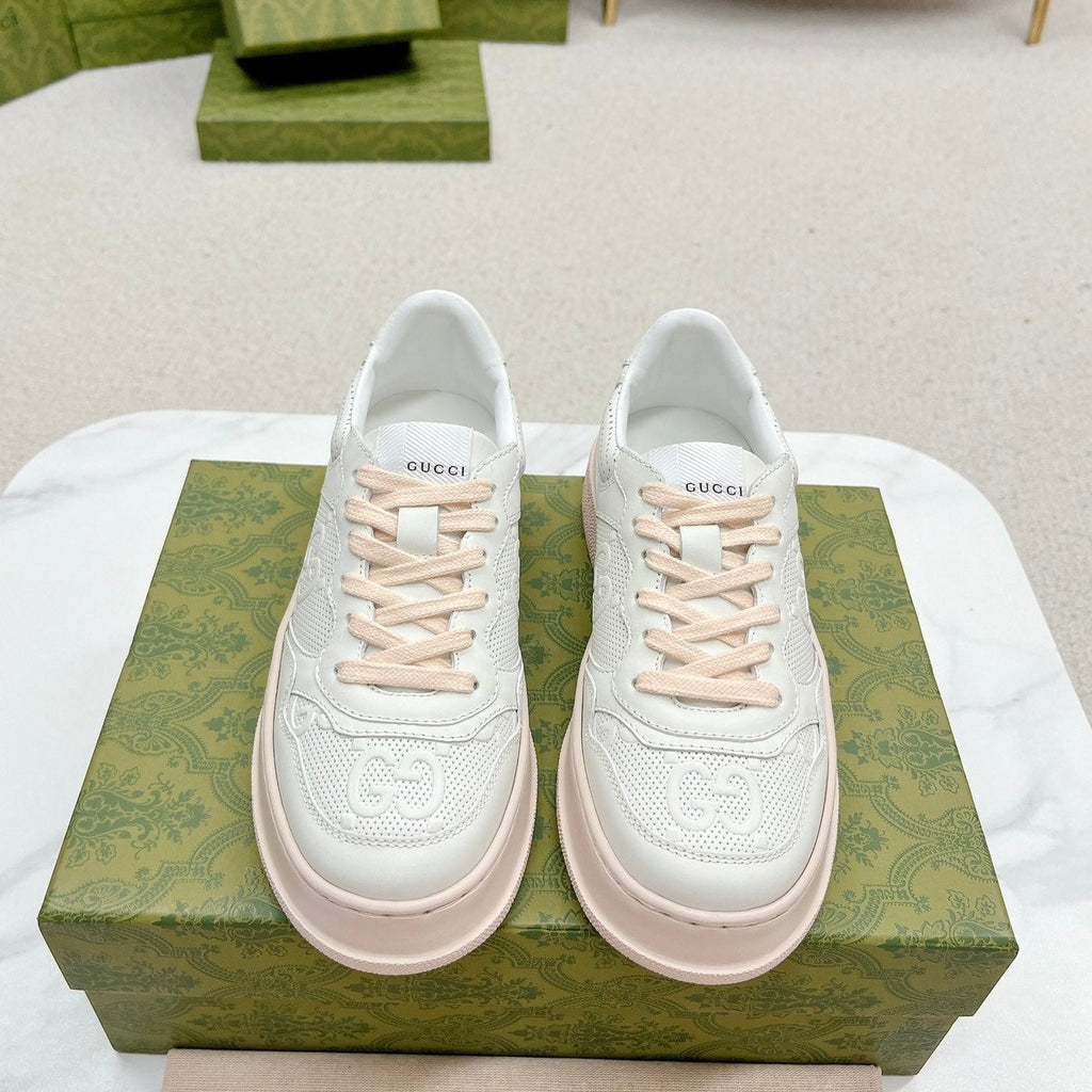 GUCCI EMBOSSED TRAINER WHITE AND PASTEL PINK CALFSKIN