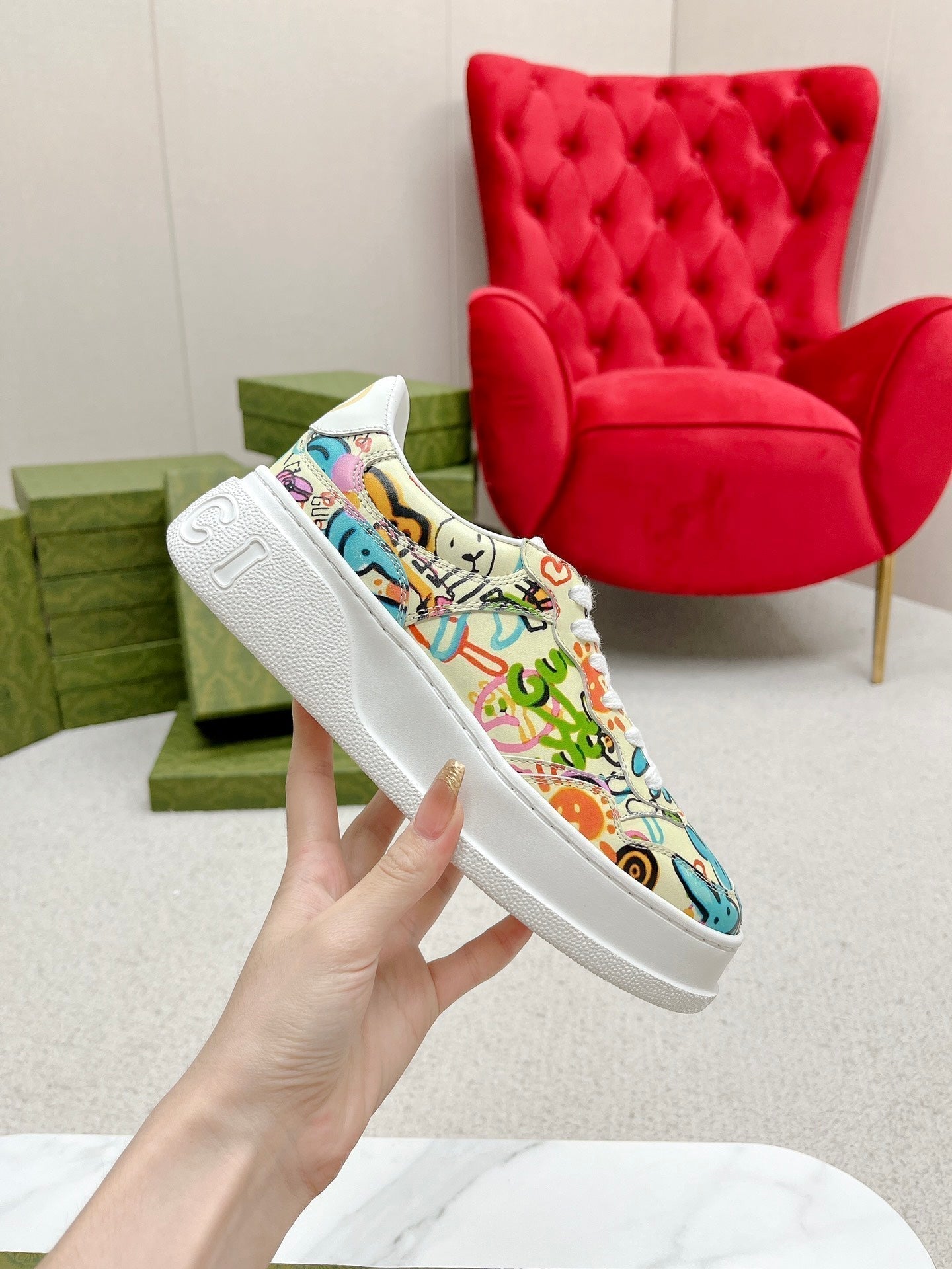 GUCCI TRAINER SAGE CALFSKIN WITH RABBIT PATTERN