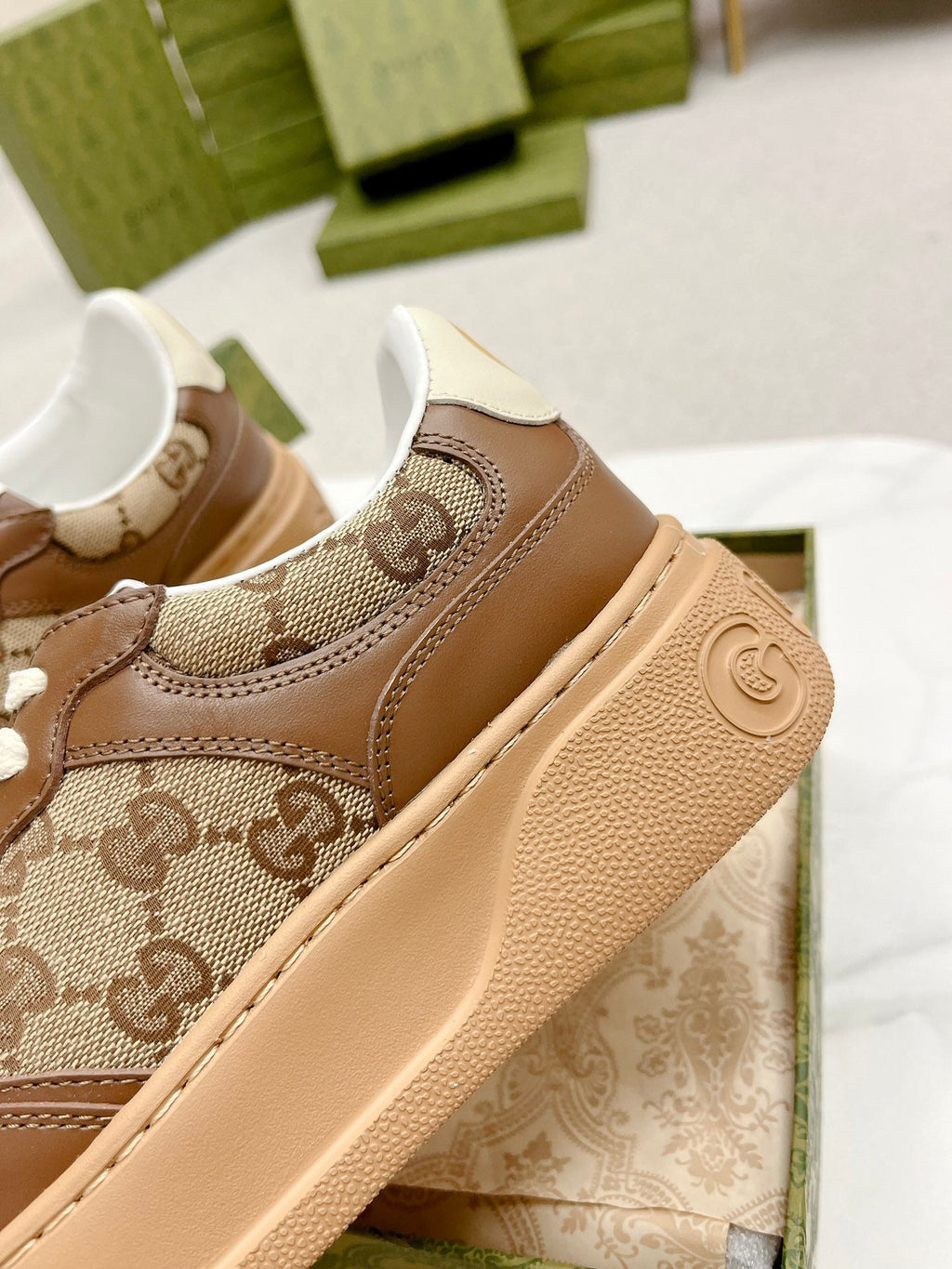 GUCCI TRAINER CARAMEL CALFSKIN