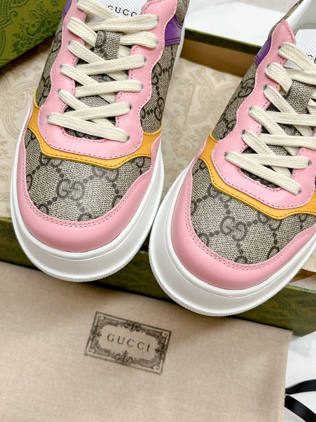GUCCI TRAINER LIGHT BROWN AND PINK CALFSKIN