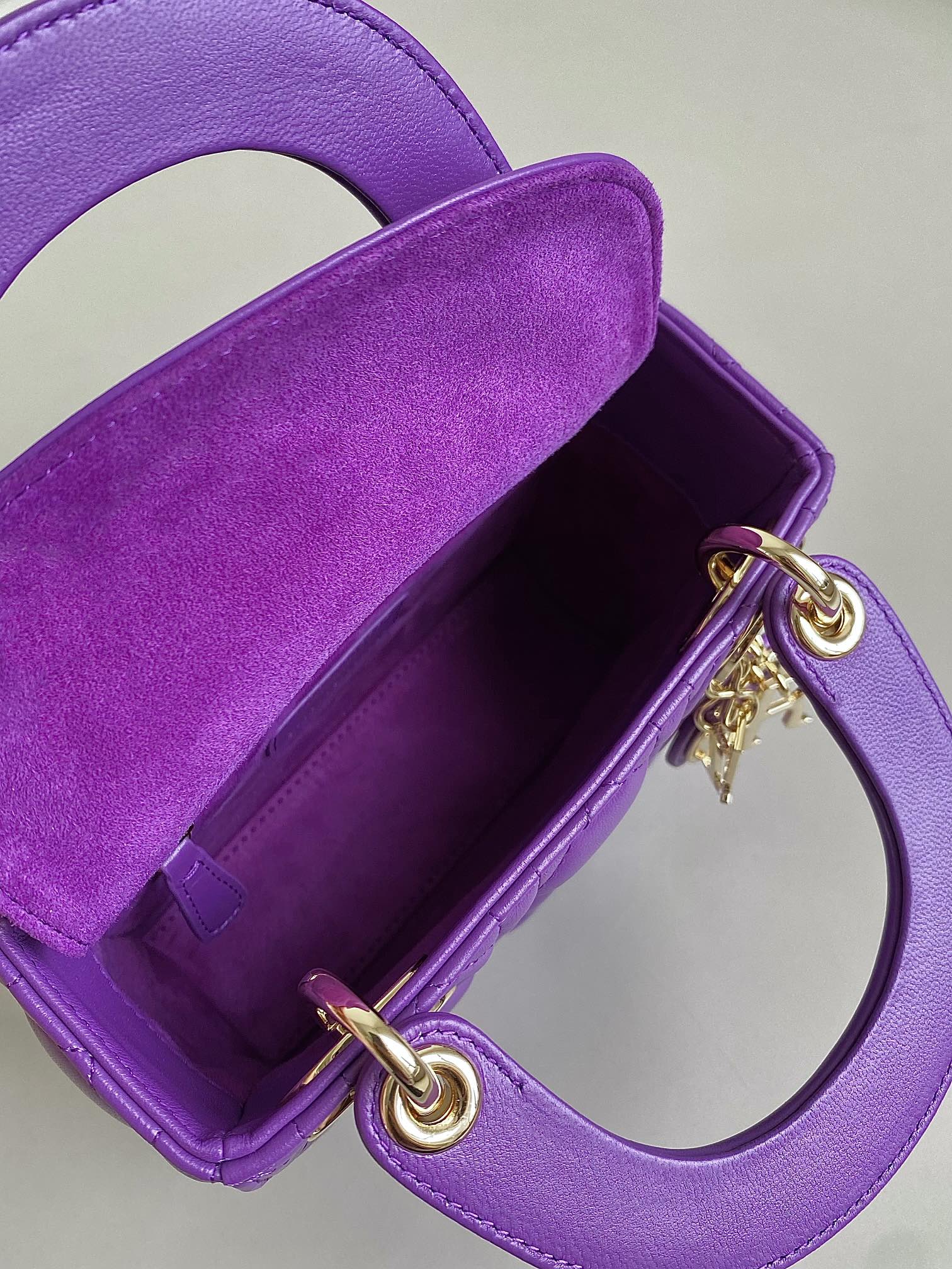 DIOR LADY 17 IN VIOLET PURPLE LAMBSKIN WITH CANNAGE PATTERN
