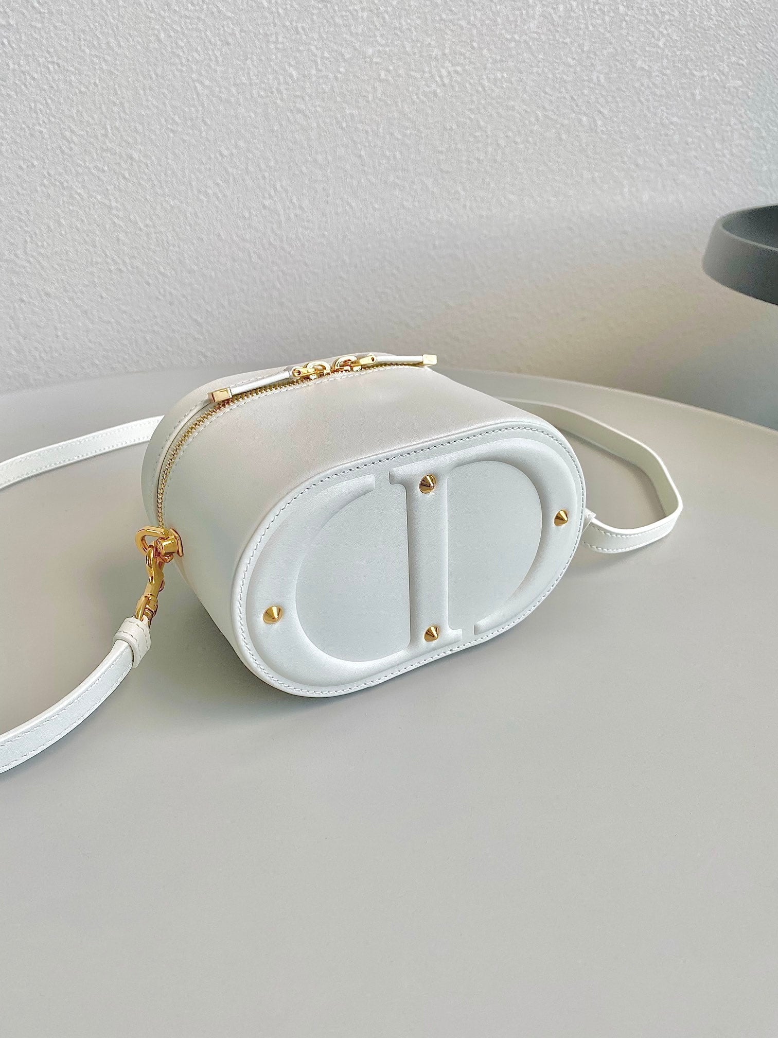 DIOR SIGNATURE VANITY 16 IN WHITE LAMBSKIN