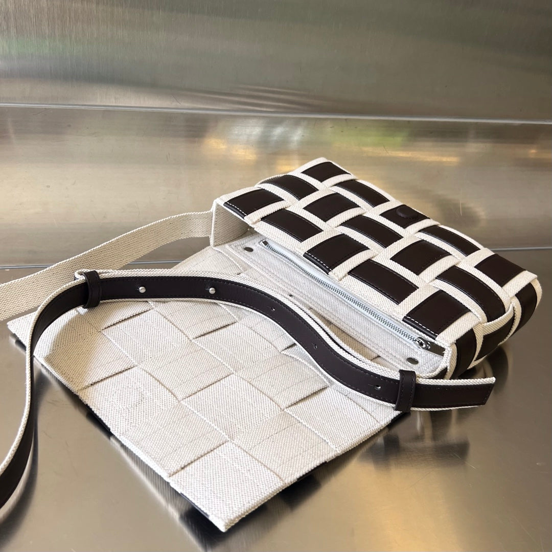 BOTTEGA VENETA MINI CASSETTE 23 IN BLACK WHITE CALFSKIN