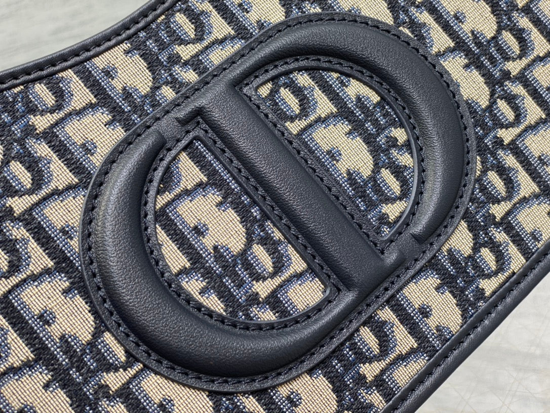DIOR HOBO SIGNATURE 23  BAG IN BLACK BEIGE PATTERN LAMBSKIN