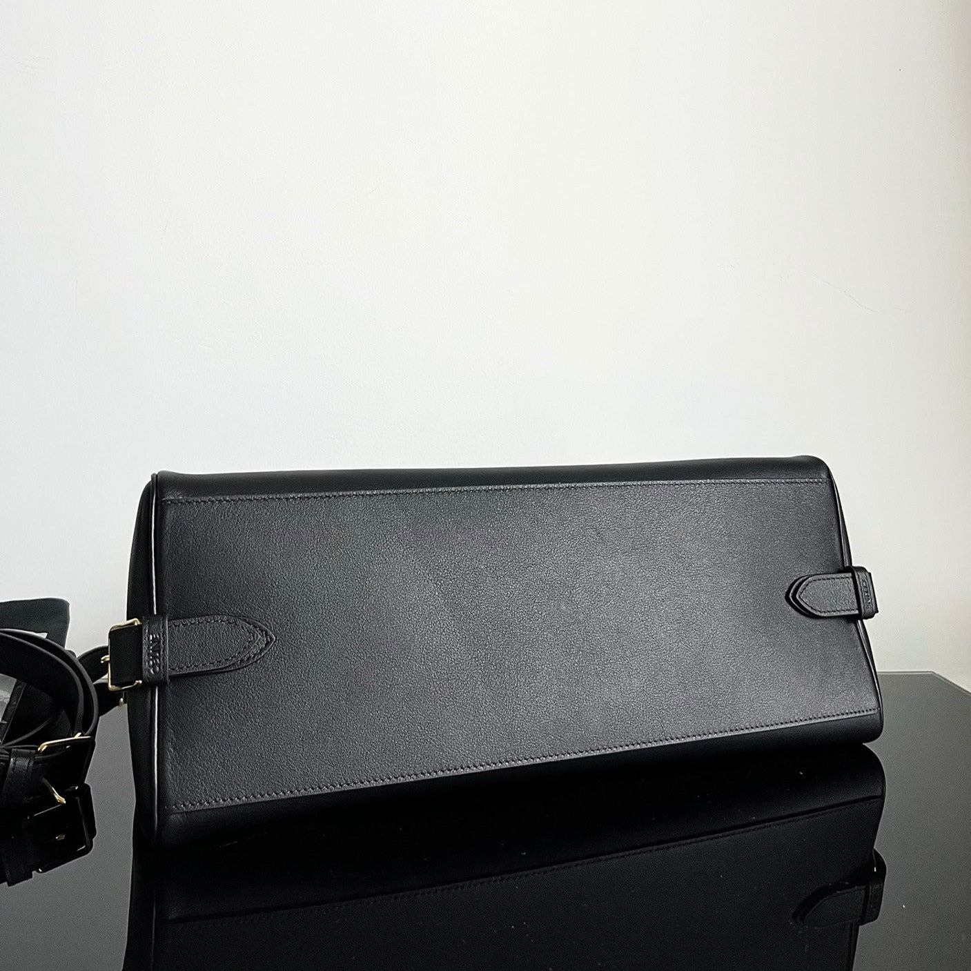 CELINE TRIOMPHE 37 BLACK SOFT CALFSKIN HANDBAG