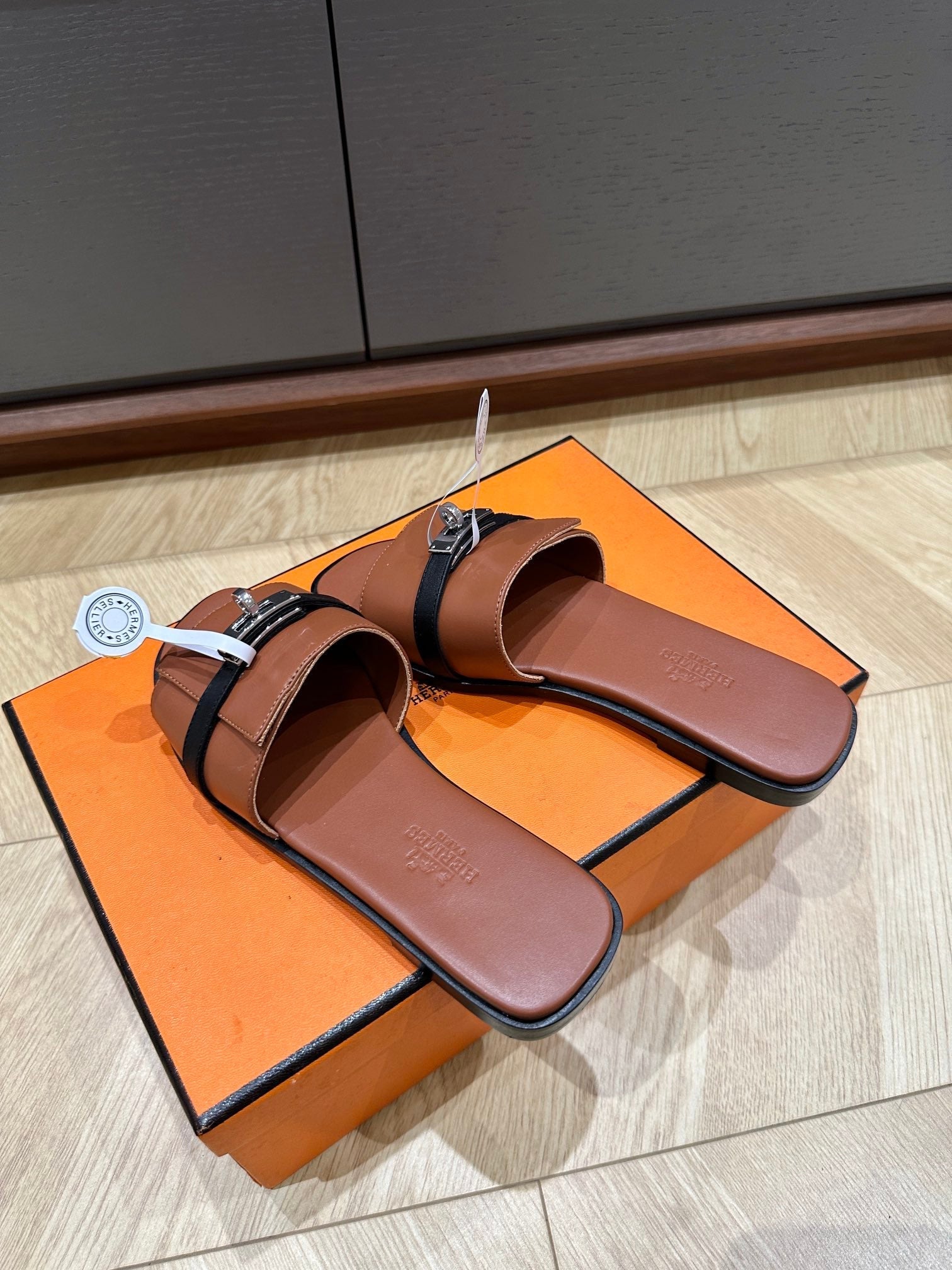 HERMES GABRIEL SANDAL CINNAMON CALFSKIN