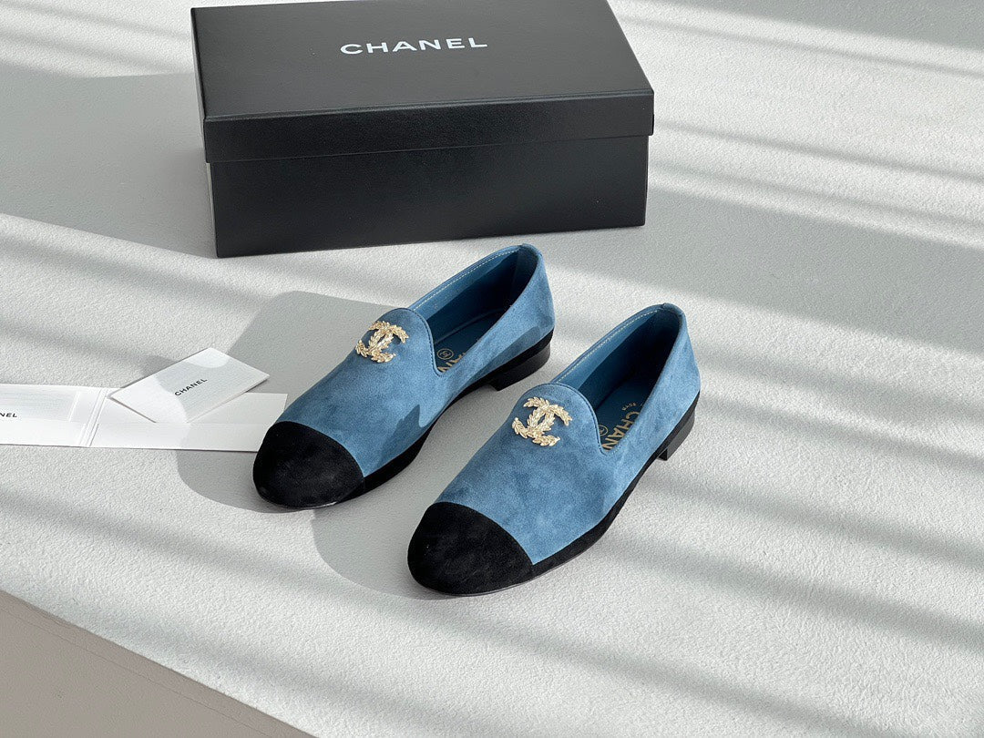 CHANEL LOAFERS IN CERULEAN BLUE MIX BLACK SUEDE