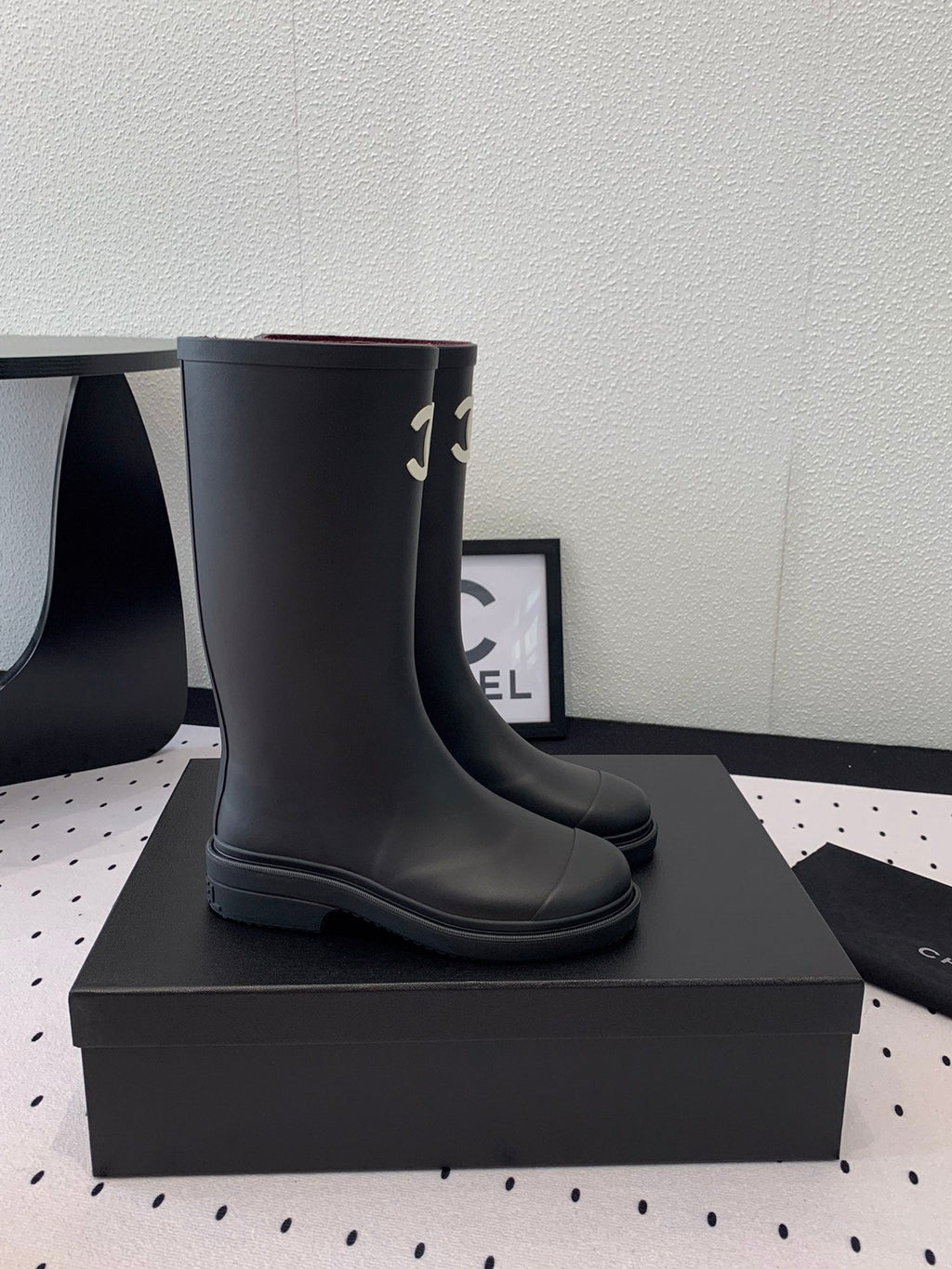 CHANEL rainboot  black coler