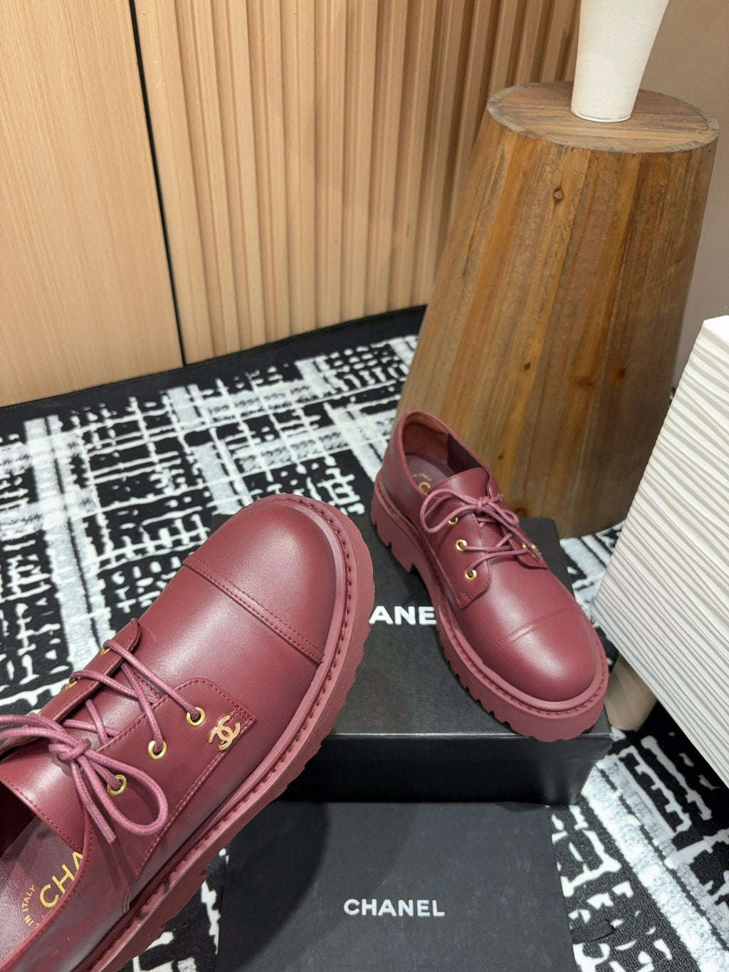 CHANEL OXFORD SHOES IN BURGUNDY RED CALFSKIN
