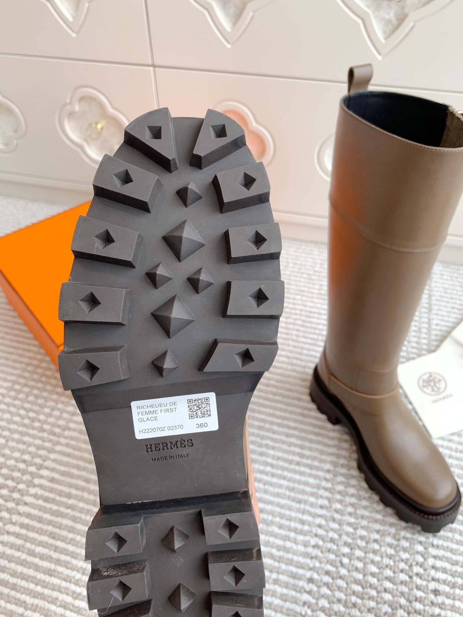 HERMES JAIME BOOT IN CEDAR BROWN CALFSKIN