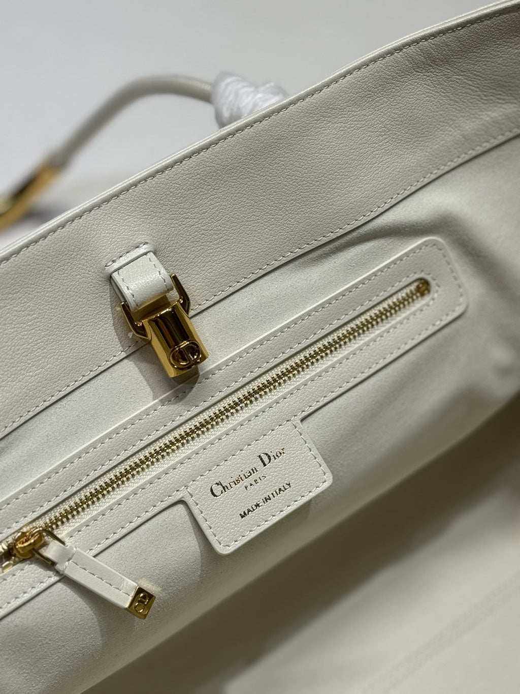 DIOR LARGE 41 TOUJOURS BAG IN WHITE MACROCANNAGE LAMBSKIN