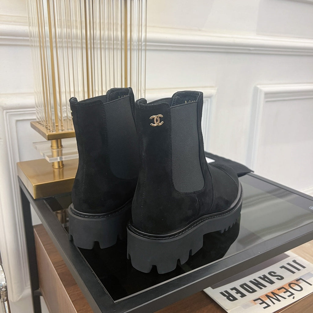 CHANEL ANKLE BOOTS 4.5 CM IN BLACK LAMB SUEDE