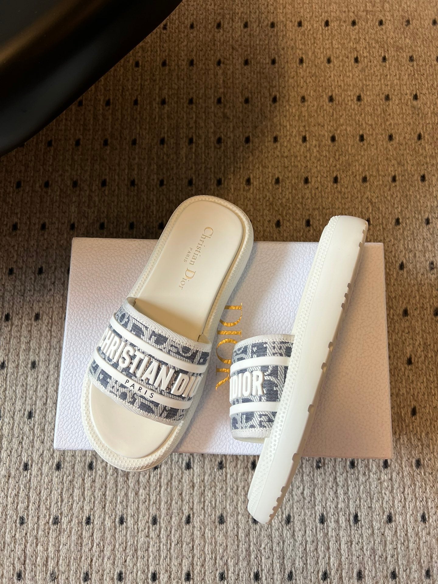 DIOR CD DWAY SLIDES WHITE RUBBER TOILE DE JOUY EMBROIDERY