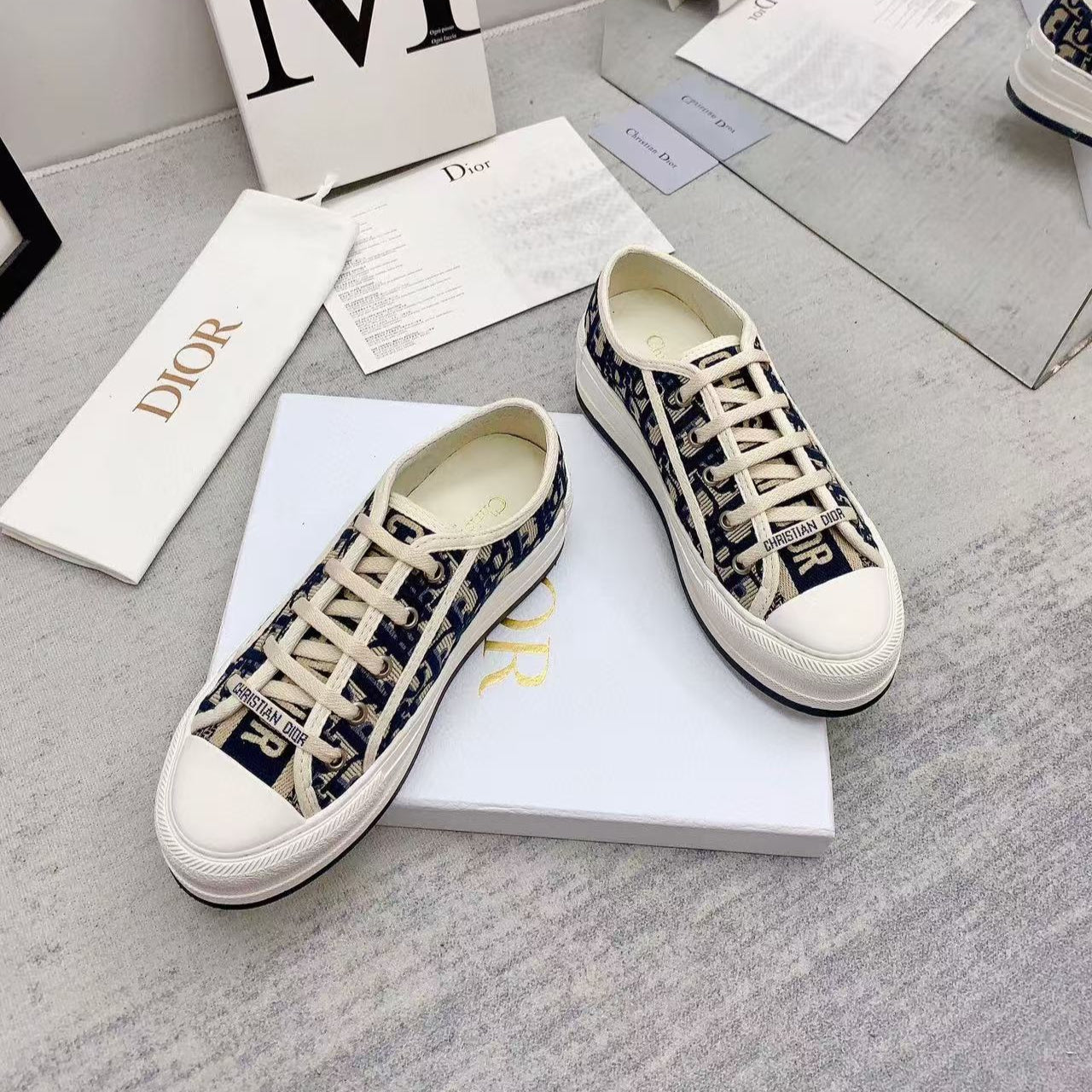 DIOR WALKN 45 BEIGE BLUE OBLIQUE EMBROI-DERY CANVAS