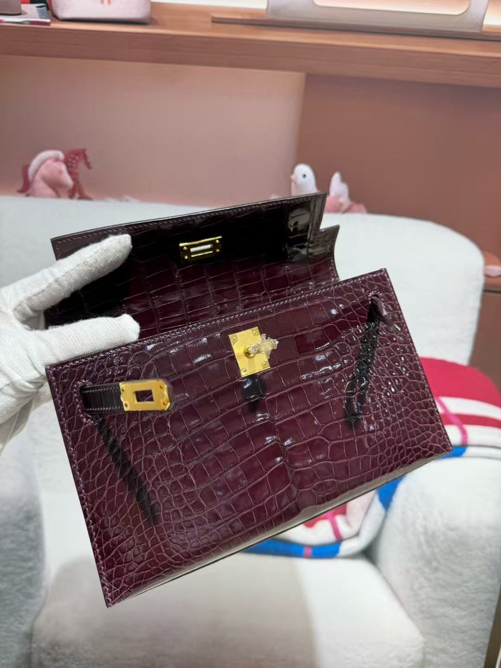 HERMES KELLY MINI 22 BORDEAUX RED AMERICAN ALLIGATOR GOLD BUCKLE