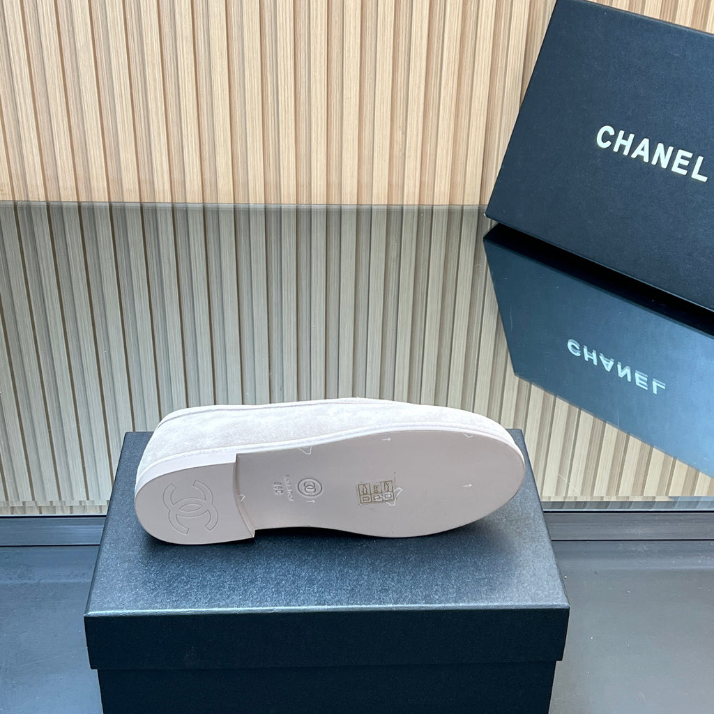 CHANEL 25S TEDDY LOAFER 15MM IN LIGHT GRAY SUEDE SILVER HARDWARE