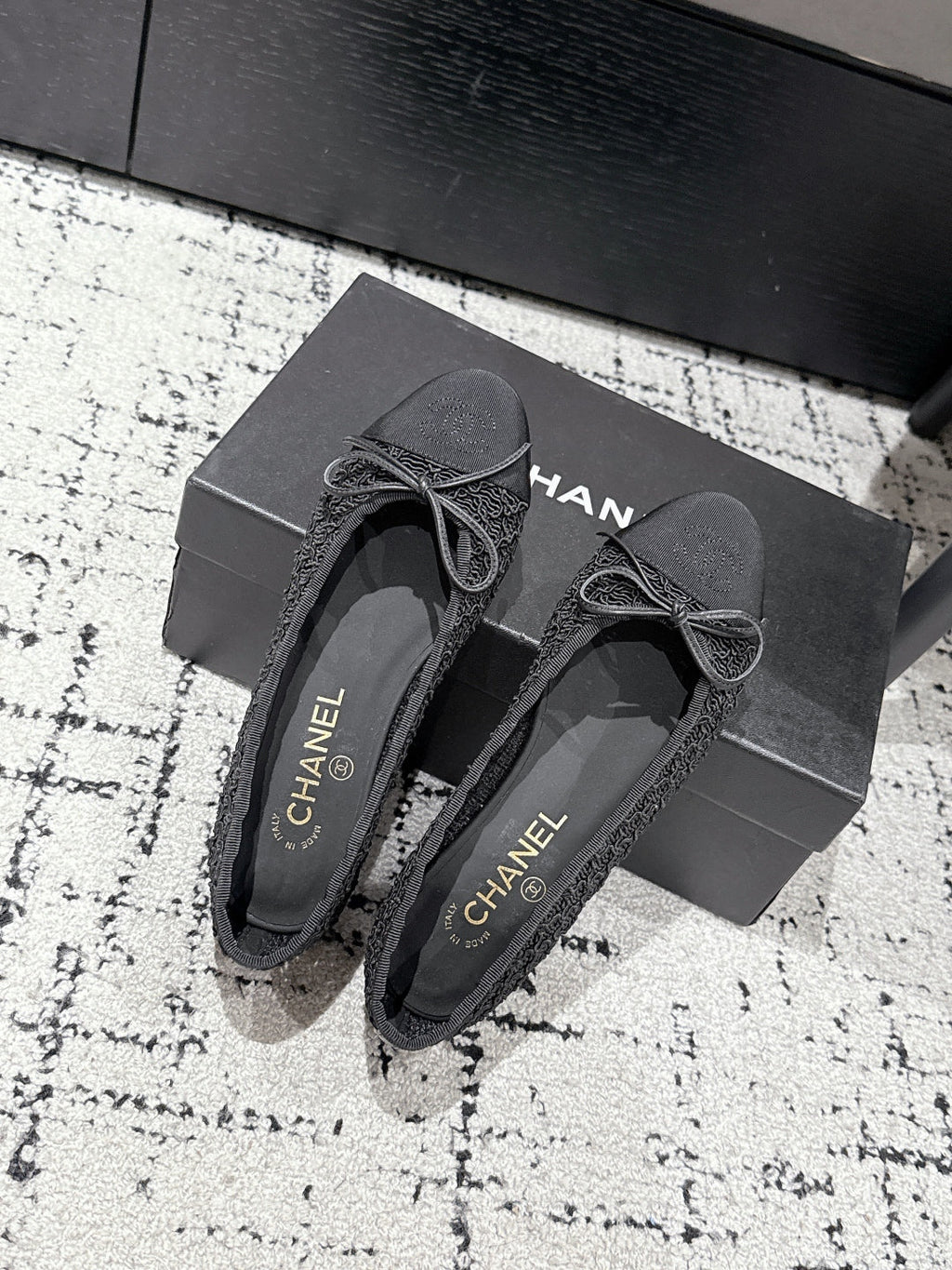 CHANEL BALLET FLAT 25S IN BLACK TWEED