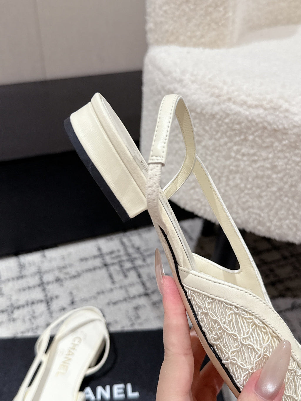 CHANEL SLINGBACK 25S IN OFF WHITE AND BLACK FABRIC