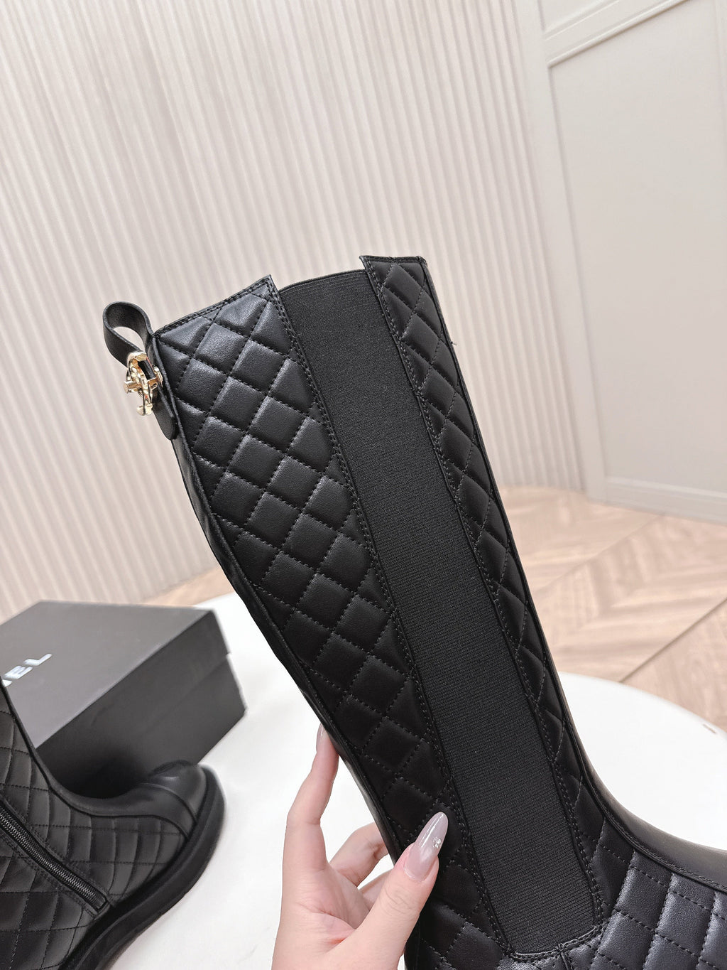 CHANEL KNEE-HIGH BOOTS 25S IN BLACK LAMBSKIN