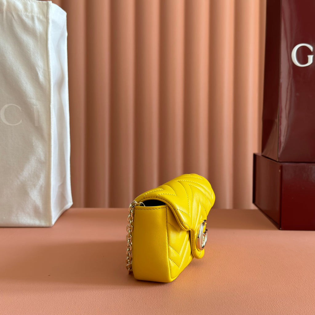 GUCCI 26S  MARMONT BAG 16 IN YELLOW LAMBSKIN