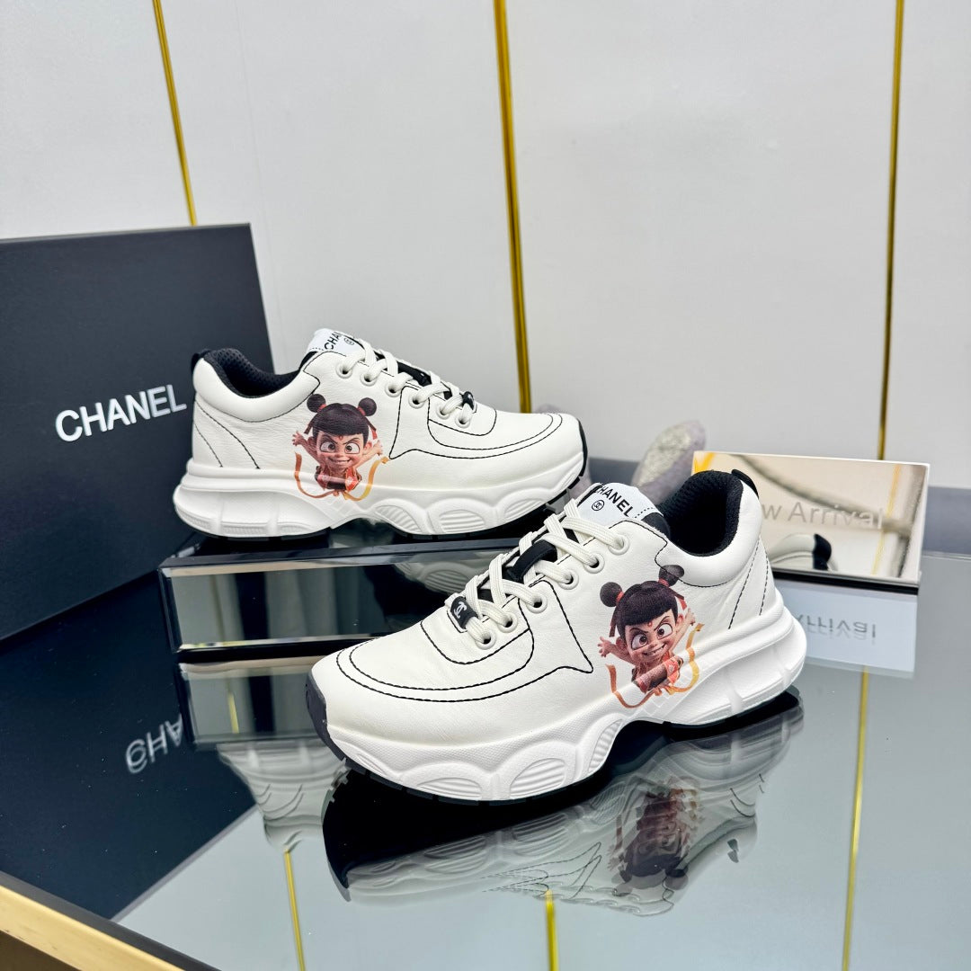 CHANEL TRAINERS SNEAKER IN WHITE CALFSKIN WITH STICKER 238626