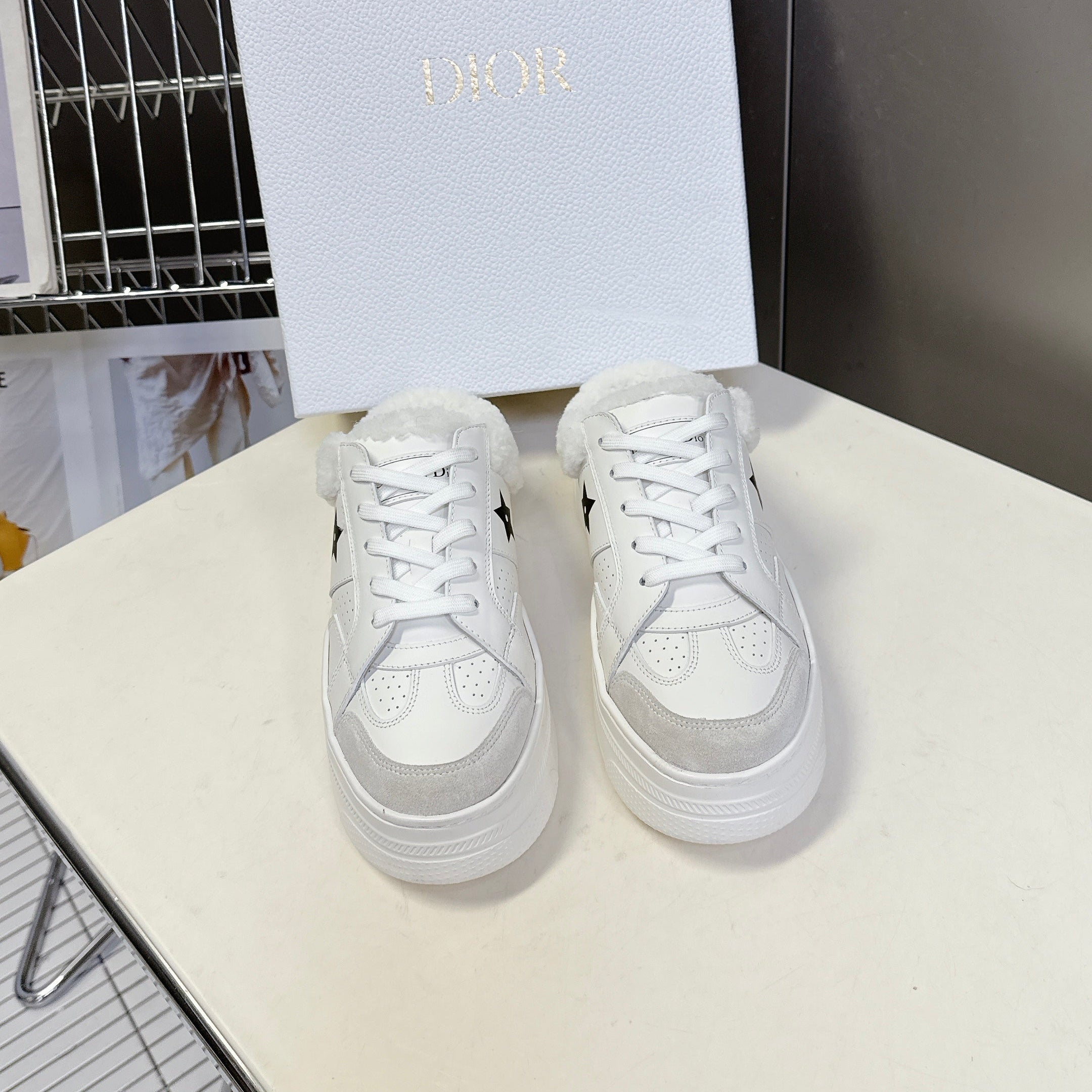 DIOR 25S  STAR SNEAKERS 40 MM IN WHITE LAMBSKIN AND WOOL STYLE 1